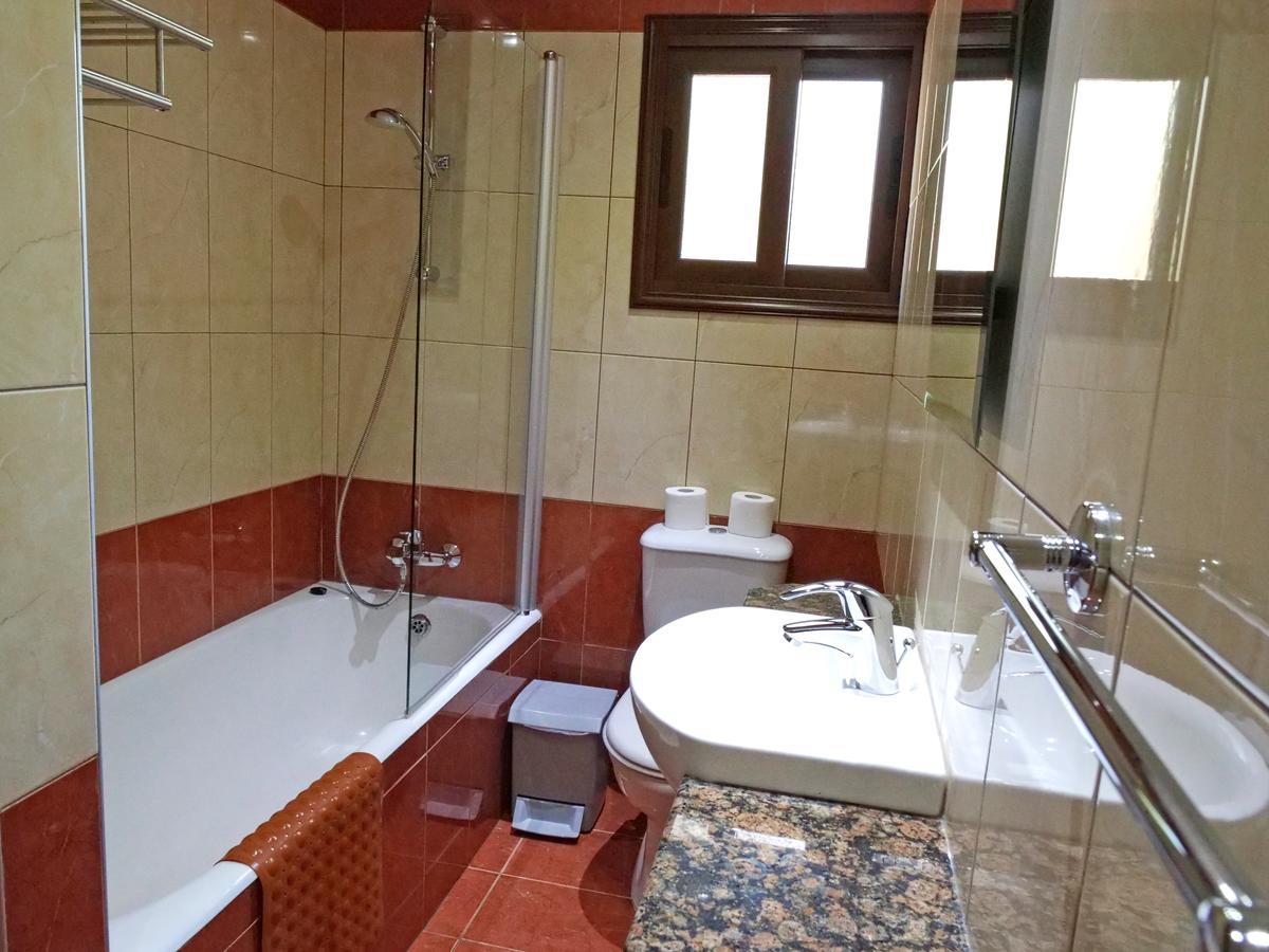 Amethyst Napa Annex Apartments Айя-Напа Екстер'єр фото